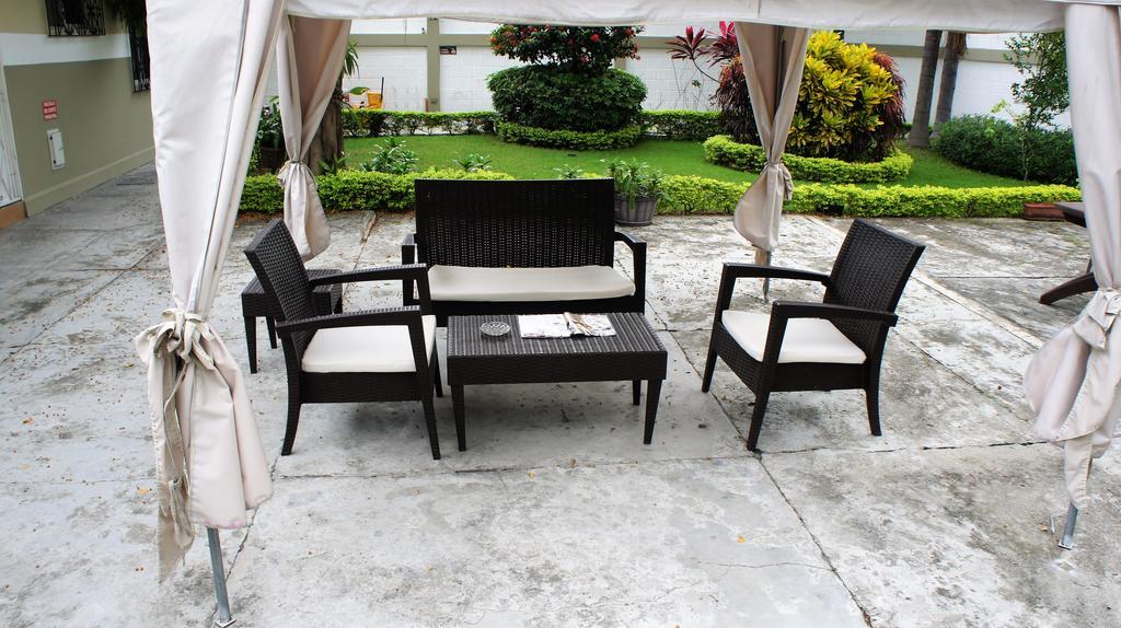 Urdesa Suites Hotel Guayaquil Exteriör bild
