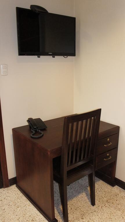 Urdesa Suites Hotel Guayaquil Exteriör bild