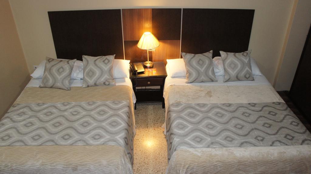 Urdesa Suites Hotel Guayaquil Exteriör bild