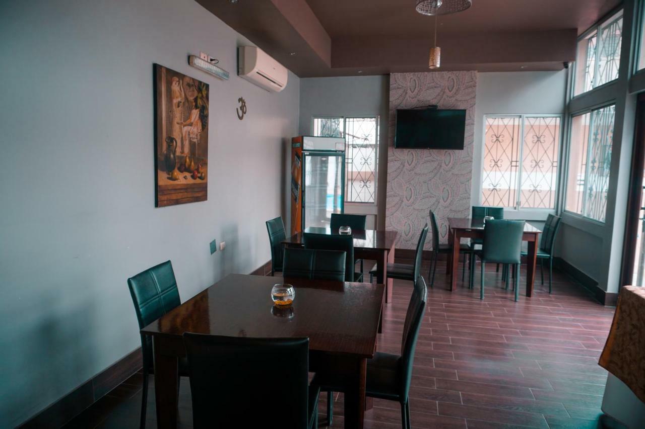 Urdesa Suites Hotel Guayaquil Exteriör bild